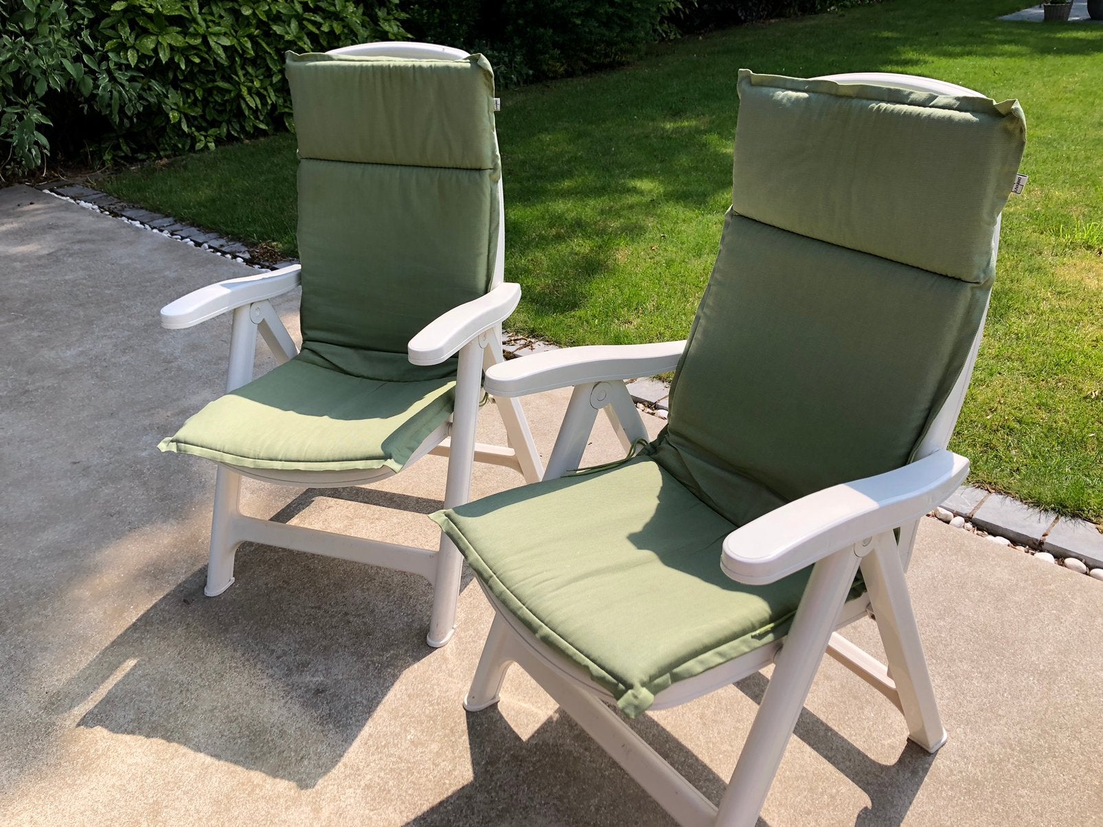 2 Stevige witte tuinstoelen, Ophalen, Gebruikt, Kunststof, Verstelbaar