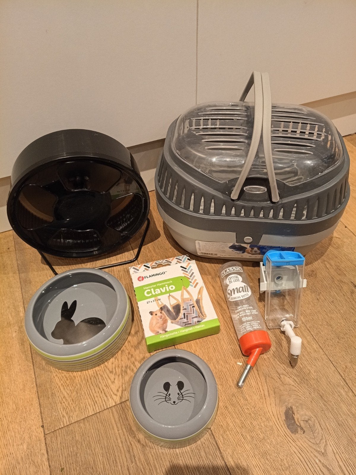 Package Hamster — boîte de transport + accessoires, Animaux & Accessoires, Enlèvement, Comme neuf, Caisse ou Boîte de transport