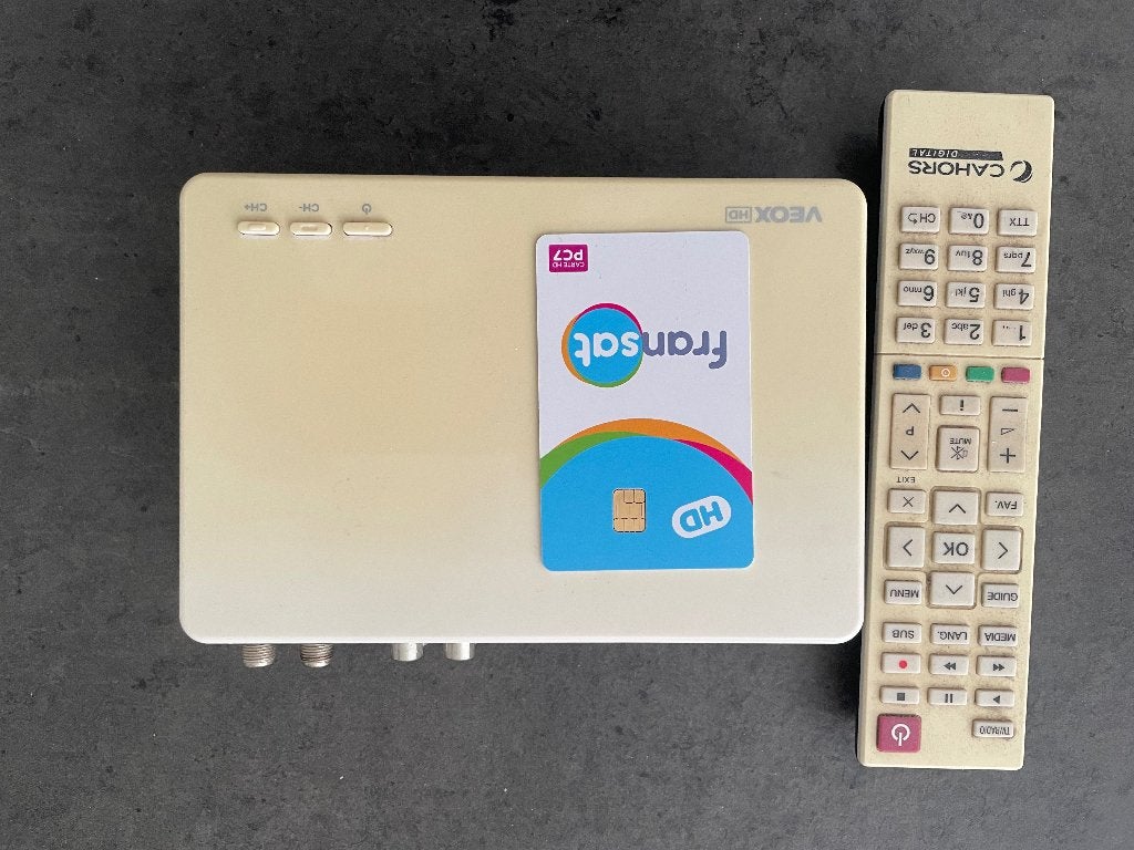 Décodeurs Fransat + cartes PC7, TV, Hi-fi & Vidéo, Antennes paroboliques, Enlèvement, Utilisé, Antenne (parabolique)