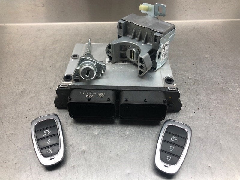 COMPUTER CONTACTSLOT Hyundai Tucson (NX) (01-2020/-), Hyundai Motor Deutschland GmbH, Gebruikt, Kaiserleipromenade 5
63067  Offenbach am Main, DE