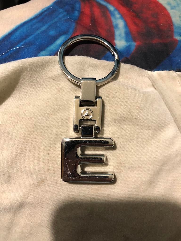 Mooi sleutel hanger van mercedes, Verzamelen, Ophalen of Verzenden, Nieuw