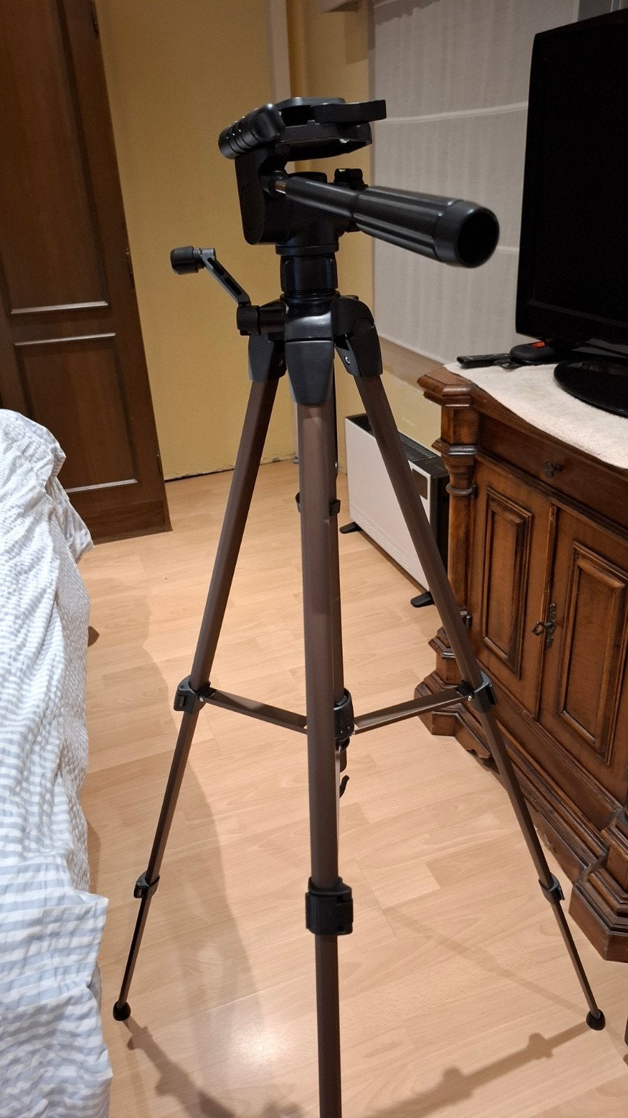 Nieuwe hama tripod, Ophalen, Hama