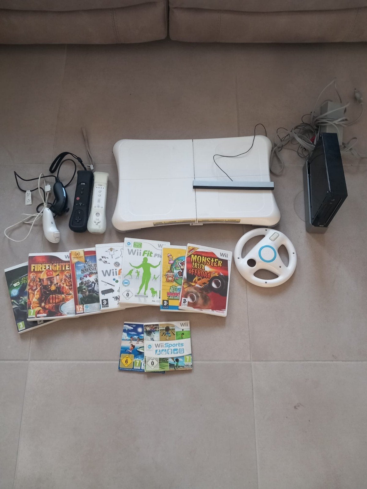 Console Wii avec jeux, Consoles de jeu & Jeux vidéo, Enlèvement
