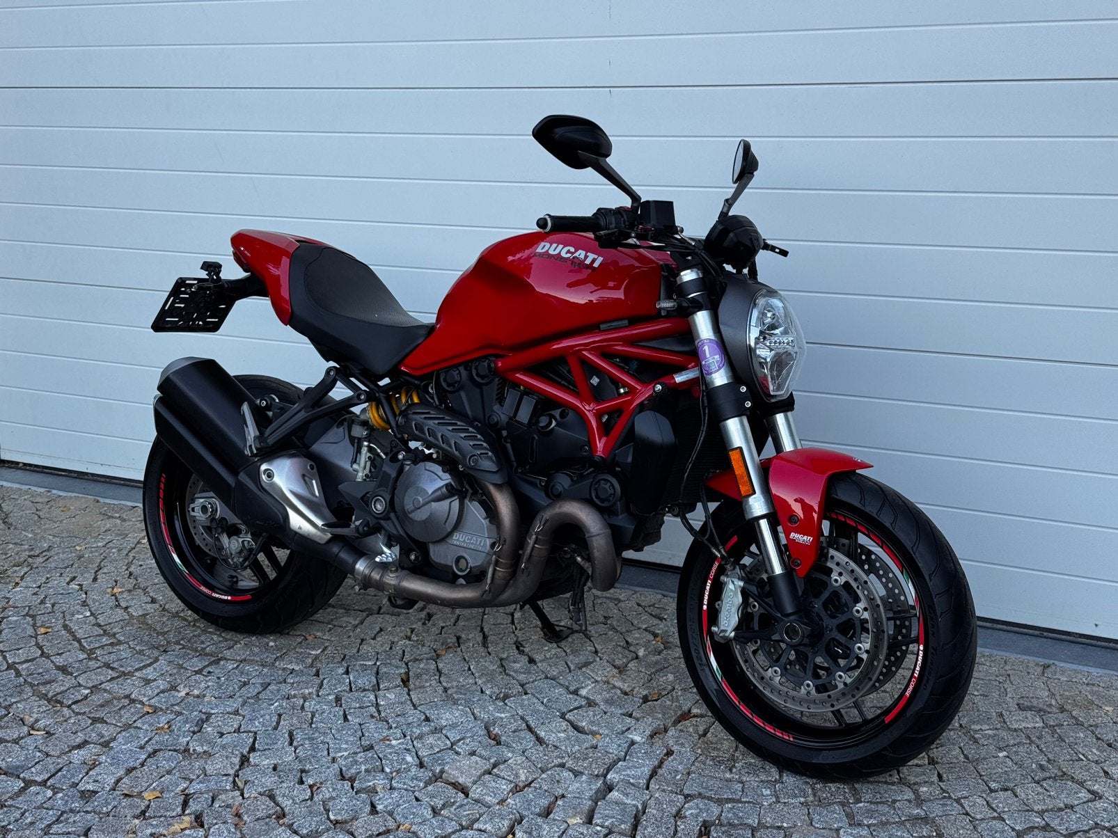 Ducati Monster 821 | Facelift | Performance Pack, Plus de 35 kW, Particulier, Naked bike