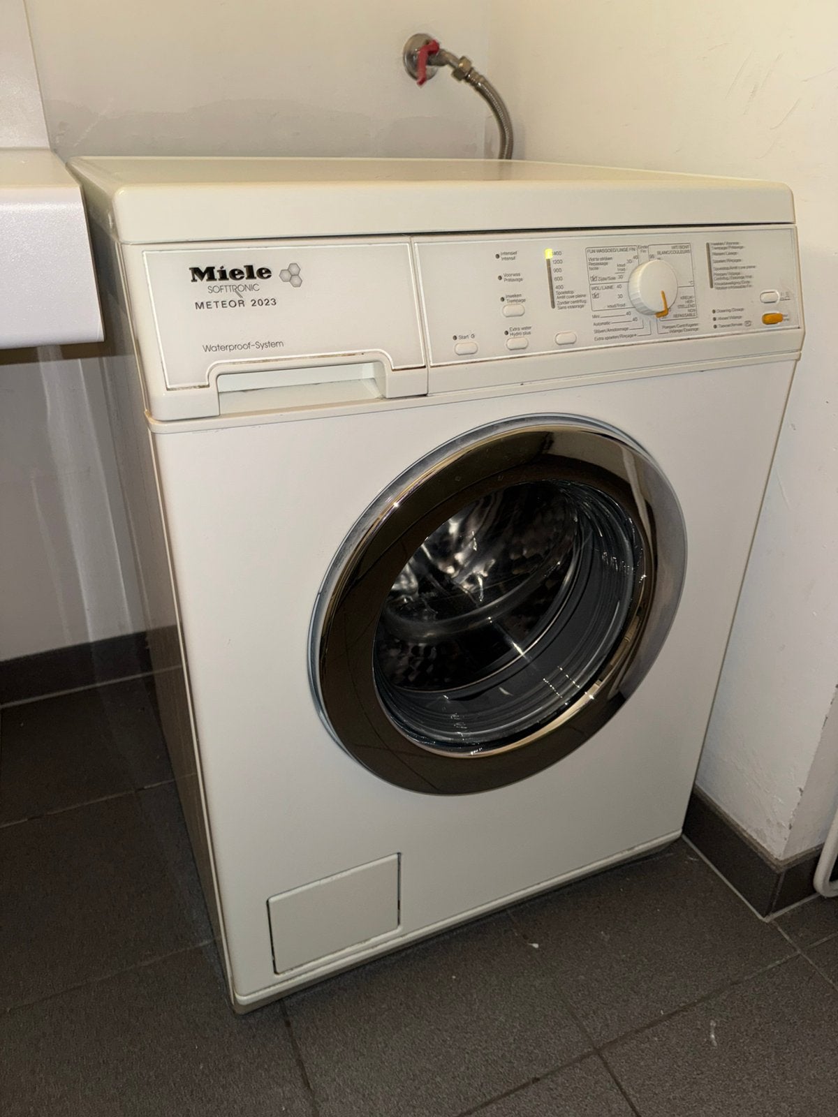 Lave-linge Miele Softtronic Meteor 2023, Waterproof-System, Electroménager, Enlèvement, Comme neuf