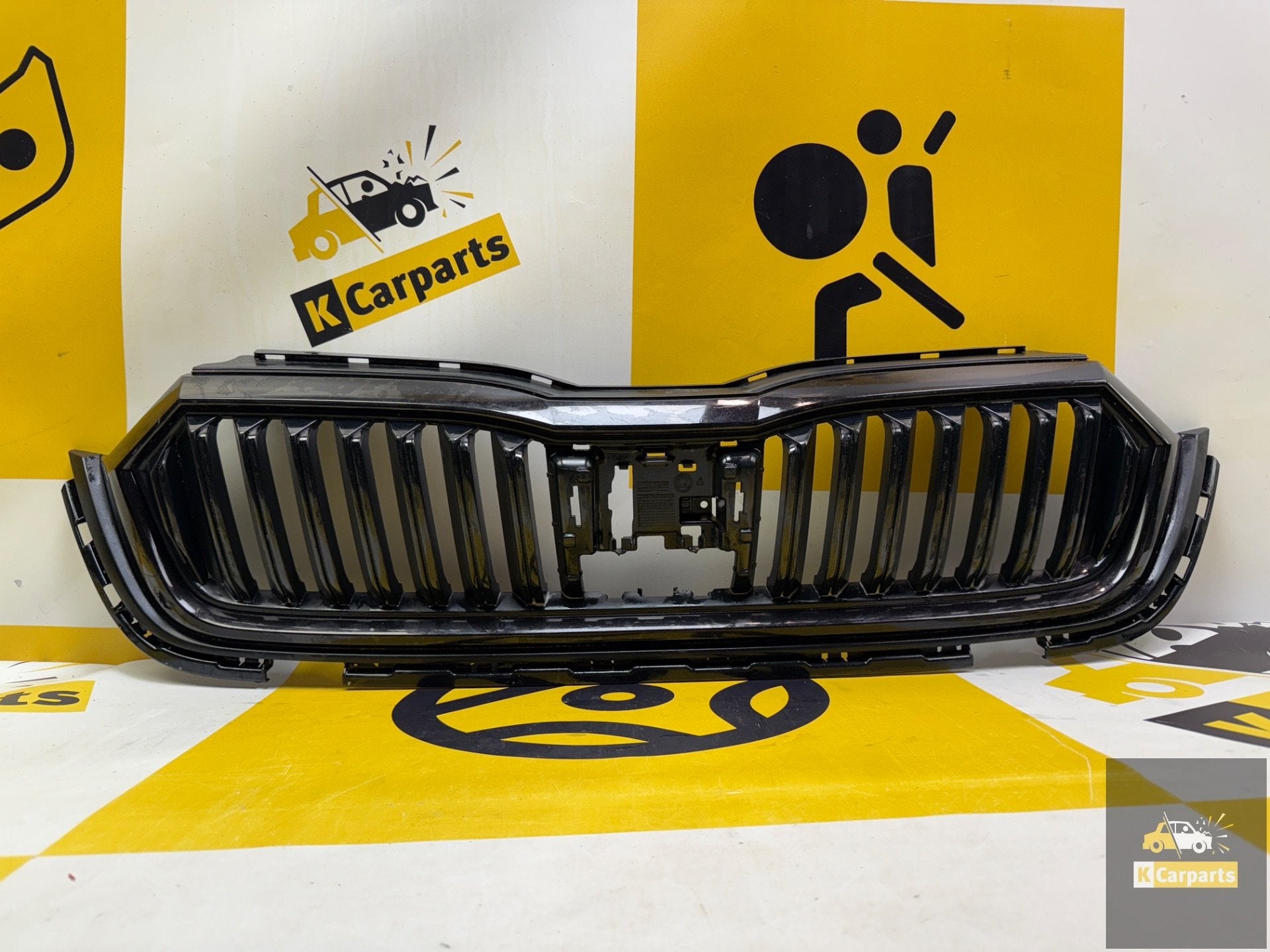 Skoda Octavia 4 Grill Origineel IV 5E3 19-5E3 Grill, Voor, Tr. Vaclava Klementa 869
293 01  Mlada Boleslav, CZ, Skoda, Bumper