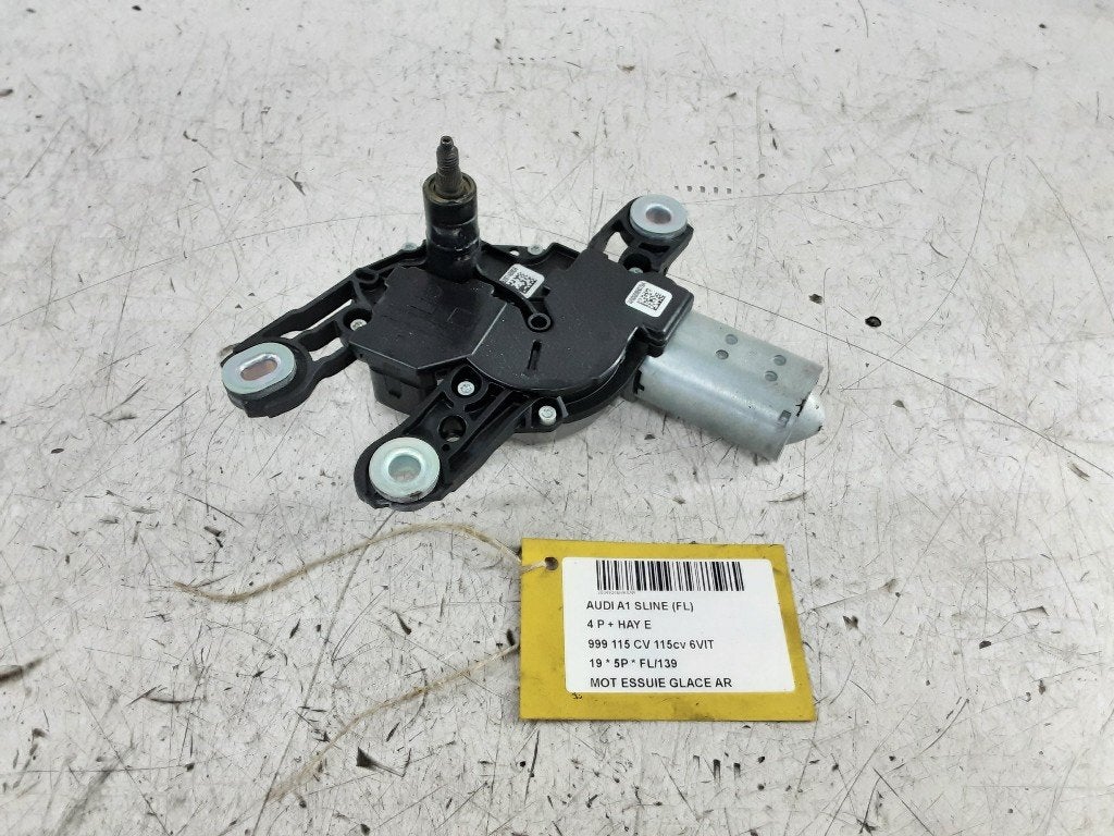 RUITENWISSERMOTOR ACHTER A1 Sportback (GBA) (8V0955711B), Gebruikt, Mevr. I. Hauben, Audi, Rue de l'Espoir 34 34
4030  GRIVEGNÉE, BE