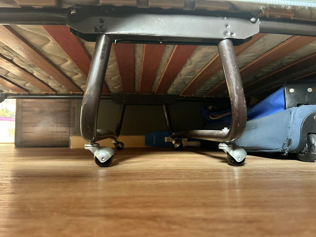 Bed, Ophalen, Zo goed als nieuw