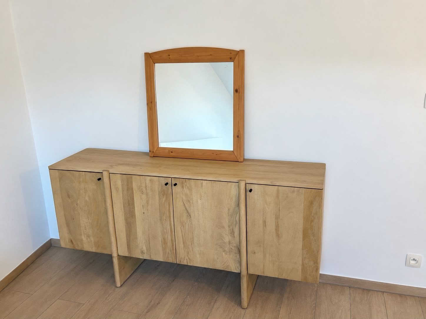 Amara dressoir gemaakt van meubilair — massief mangohout — 4, Ophalen, 150 tot 200 cm, Nieuw, Hout