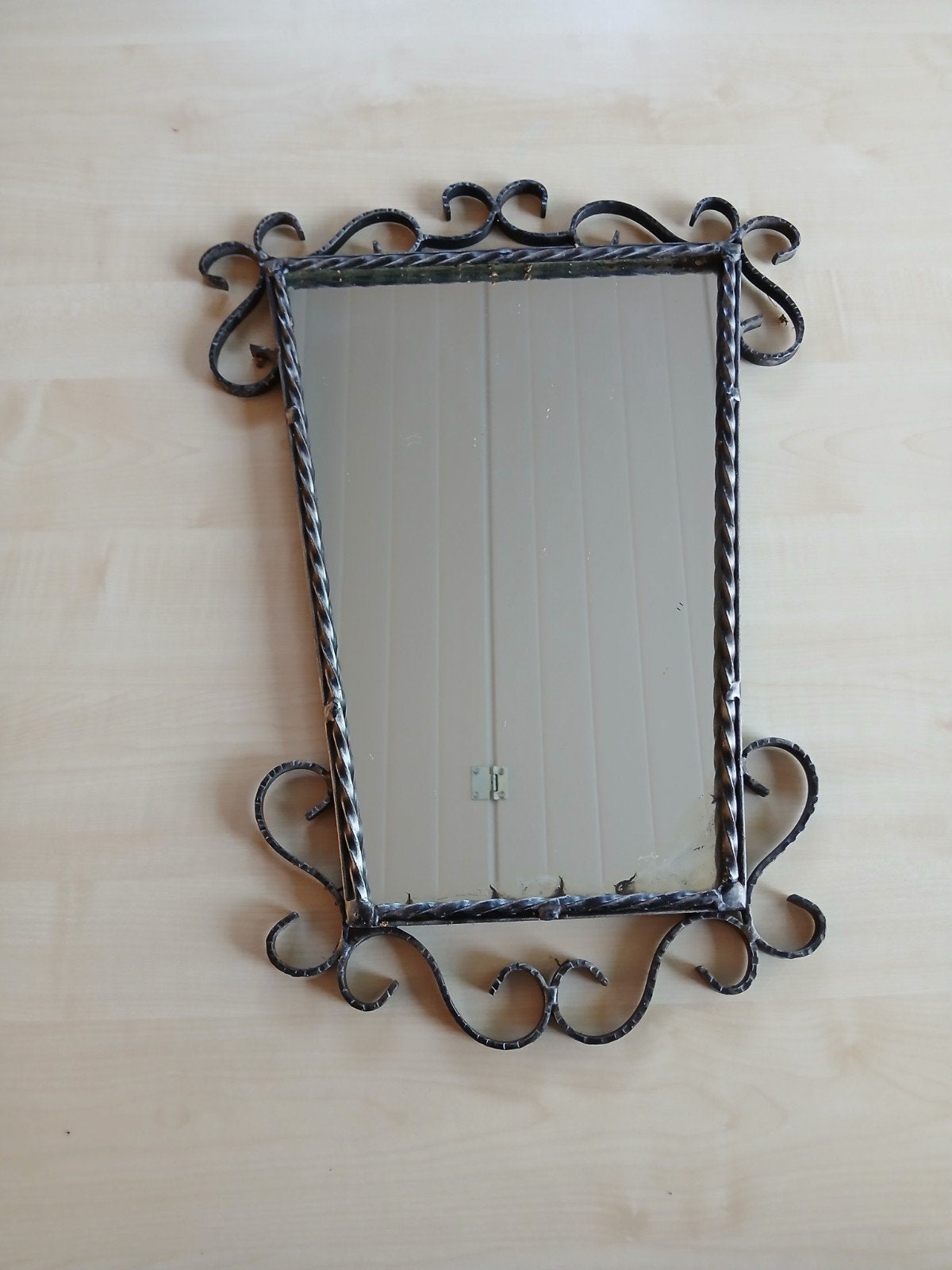 Vintage smeedijzeren wandspiegel - 53 cm hoog - rustiek / br, Ophalen