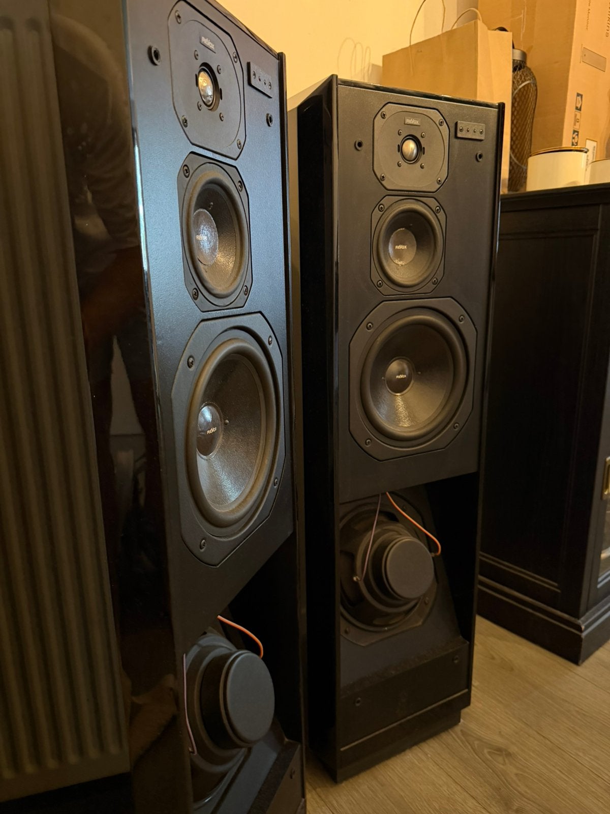 Revox / studer / agora B-slim line, Audio, Tv en Foto, Luidsprekerboxen, Ophalen of Verzenden, Zo goed als nieuw