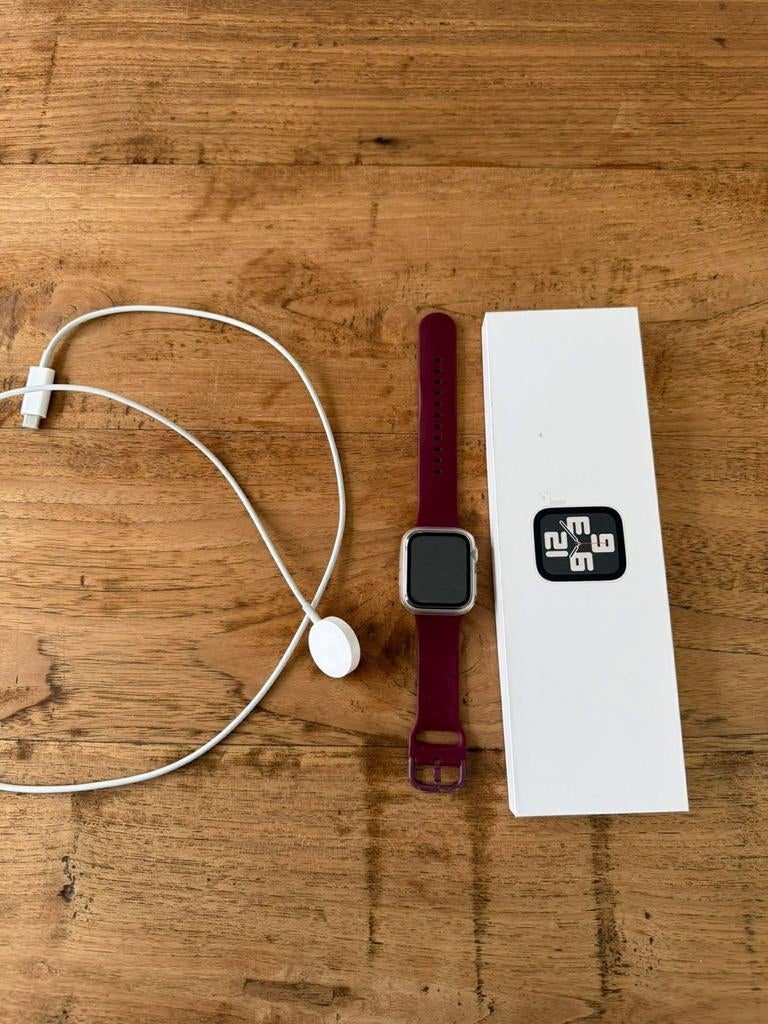 Apple watch SE 40mm, Ophalen, Gebruikt, IOS, Conditie