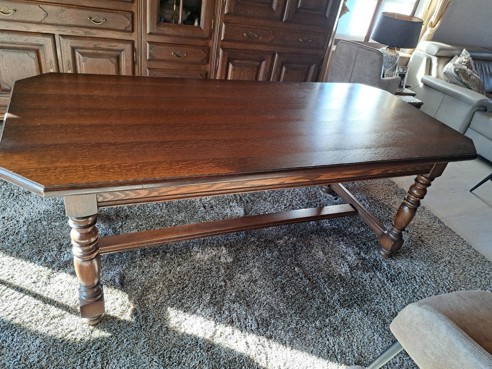 eet tafel, Enlèvement