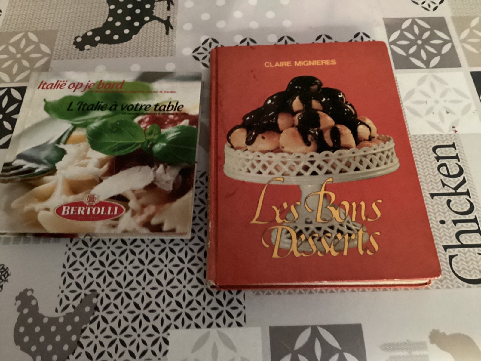 Le lot de 2 livres de cuisine, Livres, Enlèvement, Utilisé