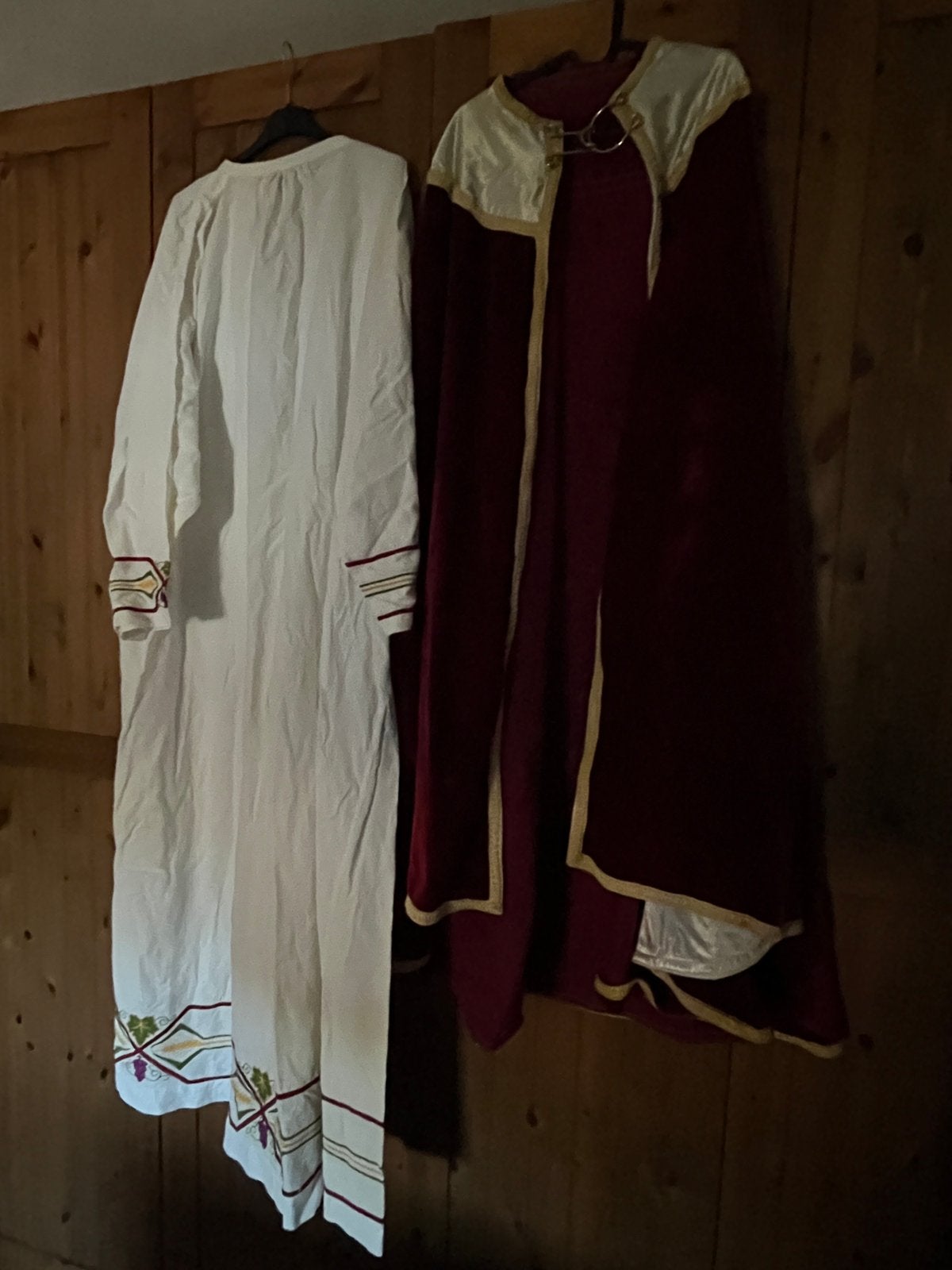 Très ancien costume de St Nicolas, Enlèvement, Comme neuf