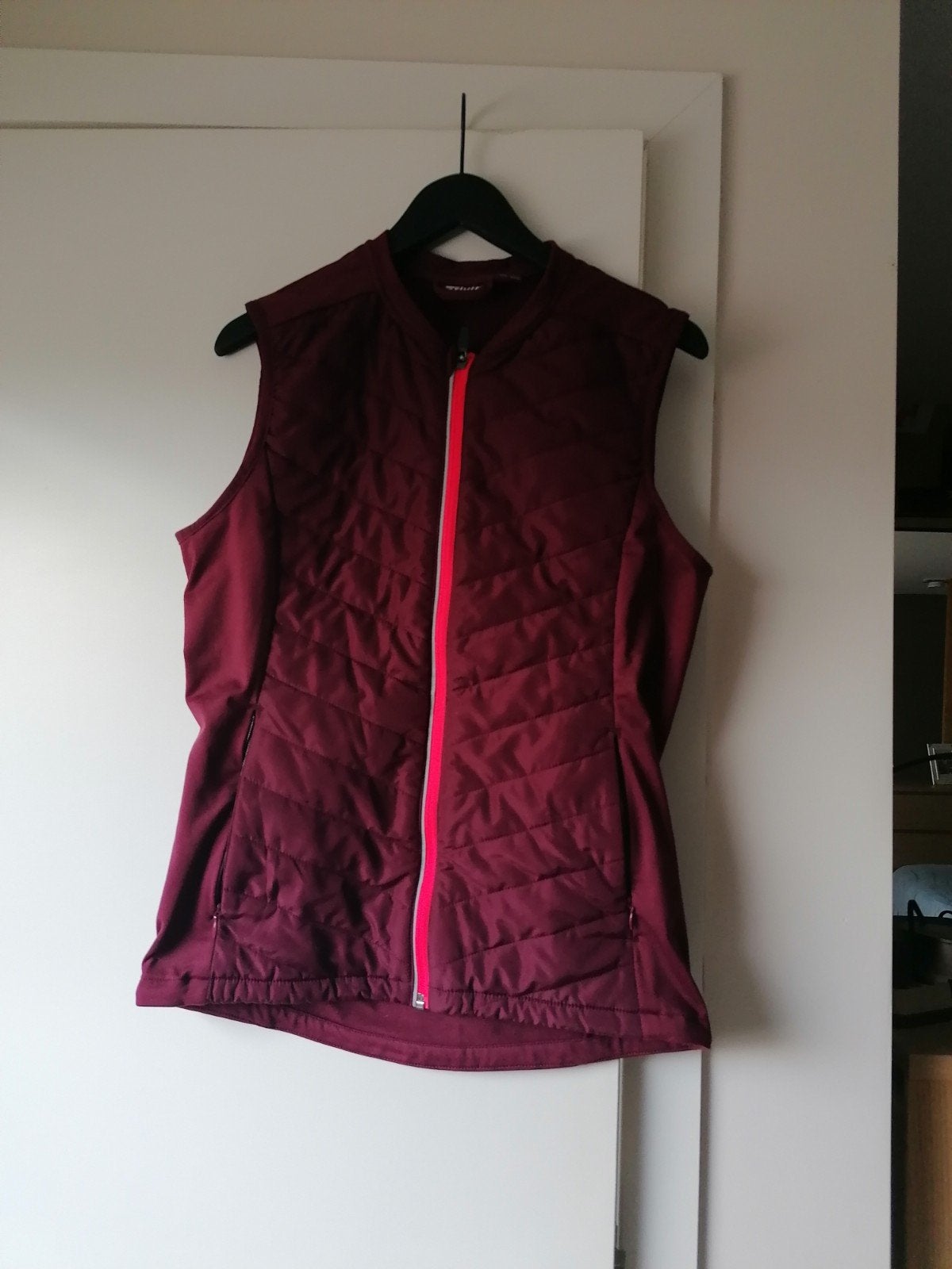 Crivit sport bodywarmer, dames. mt 40/42, Kleding | Dames, Ophalen of Verzenden, Maat 38/40 (M)