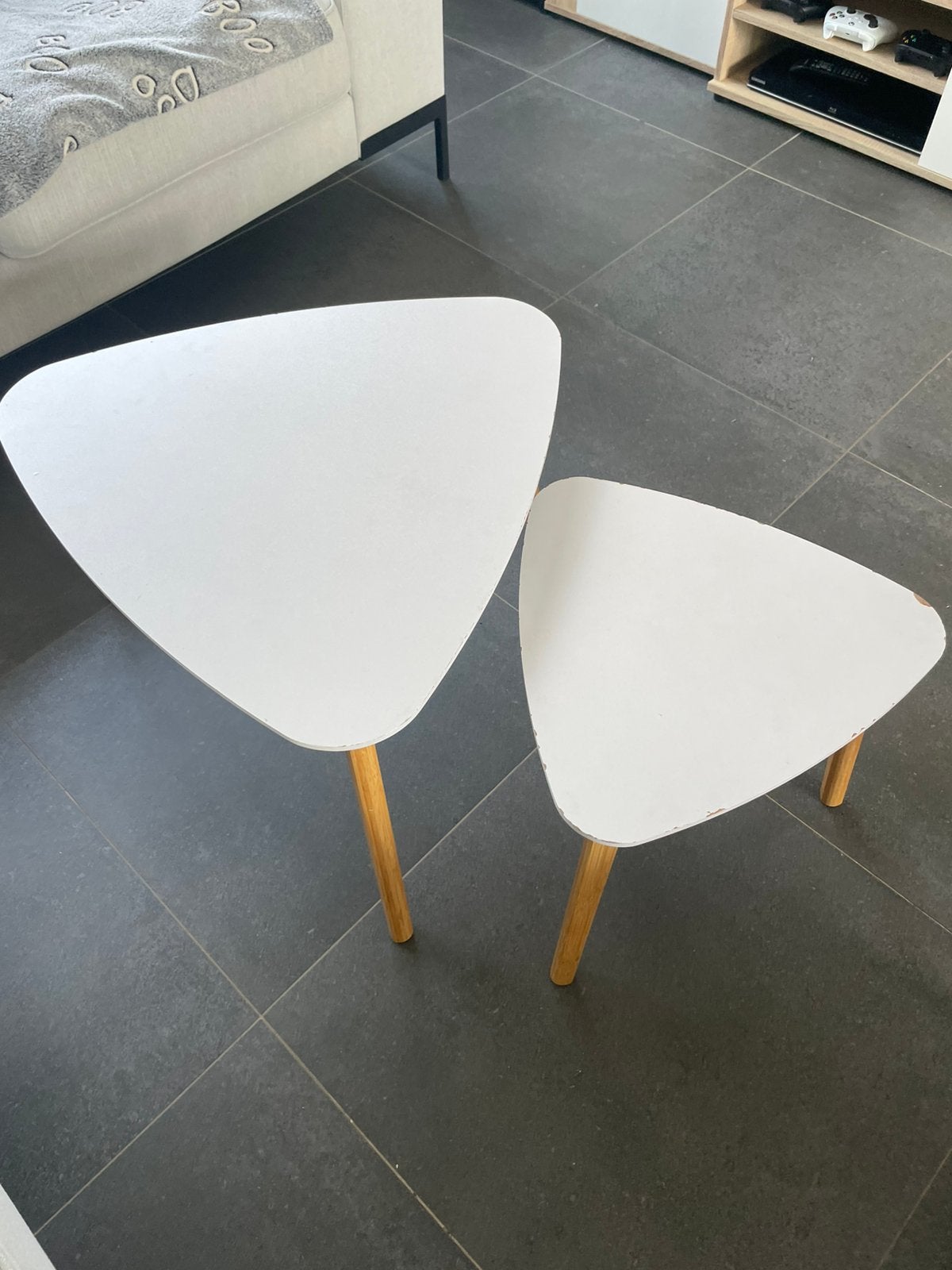 2 tables d'appoint, vendues de préférence ensemble, 55 à 75 cm, Enlèvement, Utilisé, Moins de 45 cm