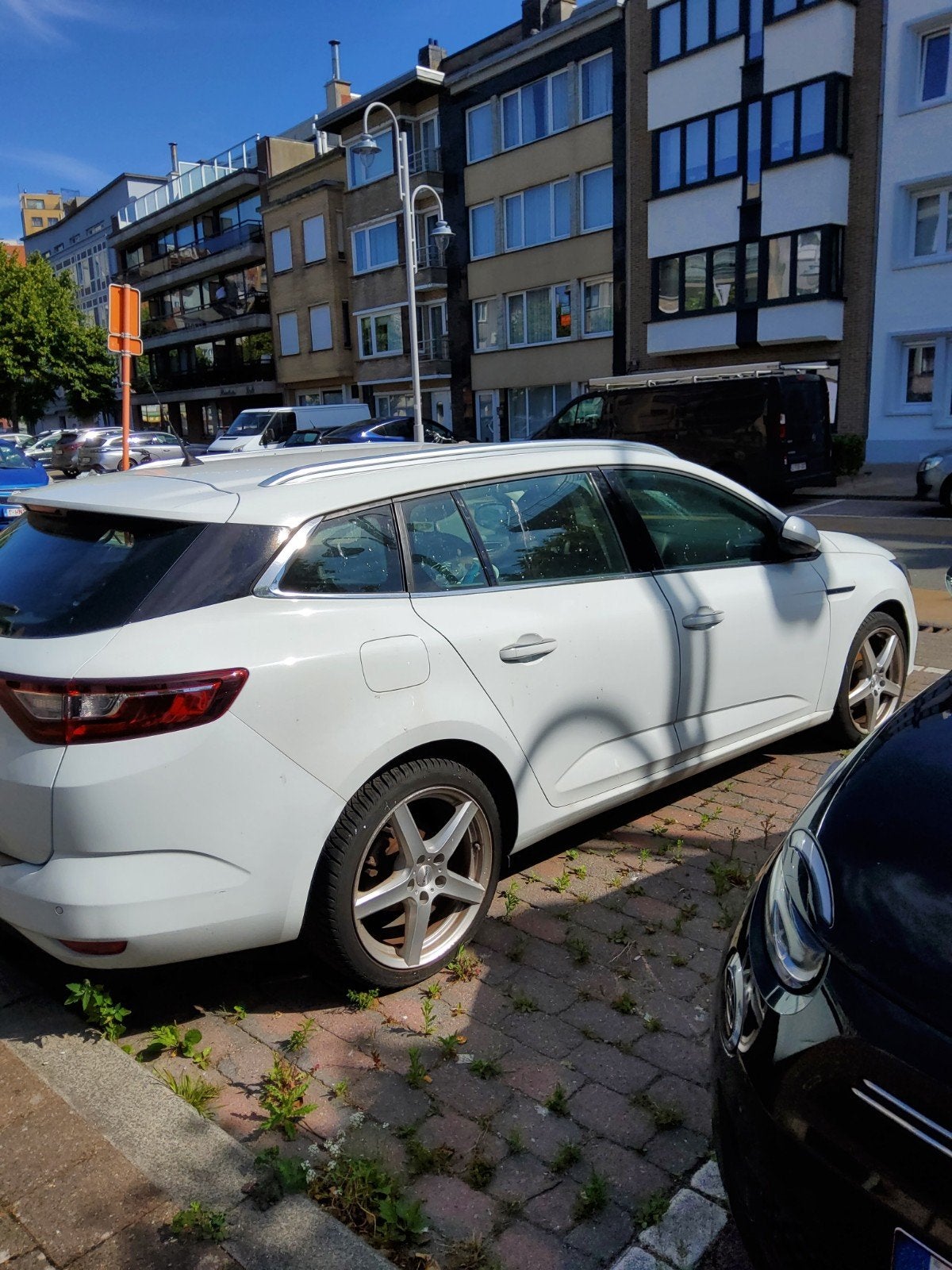 RENAULT MEGANE, 1332 cm³, Achat, Entretenue par le concessionnaire, Noir