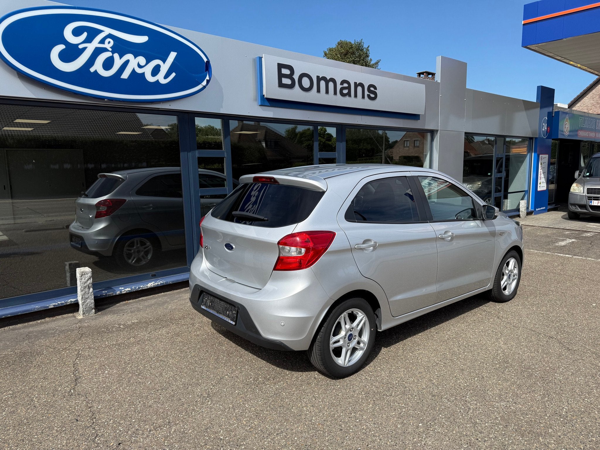 Ford Ka+ Ultimate 1.2I 85PK M5, Autos, Ford, Argent ou Gris, Achat, Entreprise, Noir