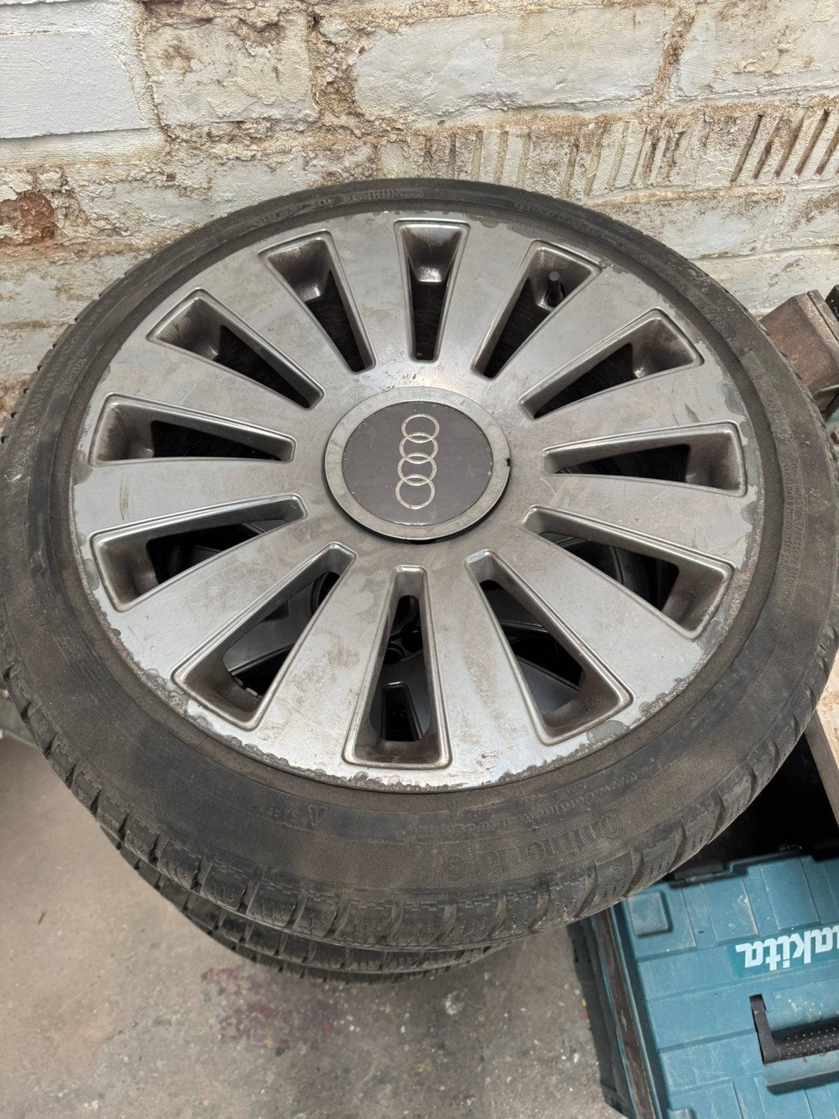 AUDI A6 ZONERBANDEN + VELGEN 350 HELE SET, Ophalen, Gebruikt