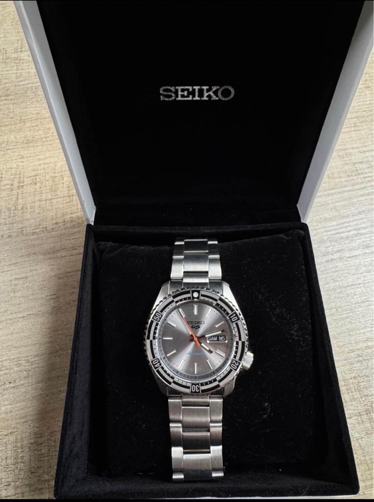 SEIKO Montre Seiko 5 Sports "Rally Diver" automatique acier, Ophalen, Staal, Polshorloge, Zo goed als nieuw