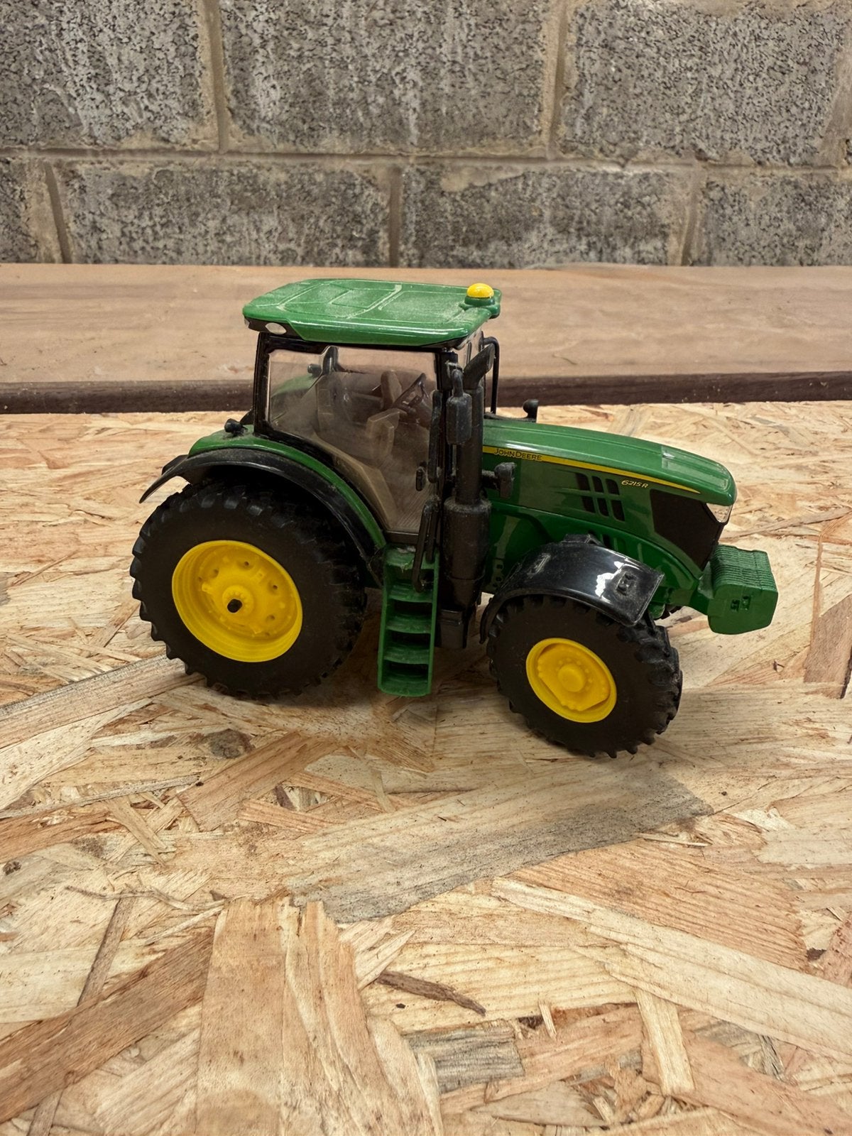 John deere 6215R schaalmodel, Hobby en Vrije tijd, Ophalen, Gebruikt, Tractor of Landbouw