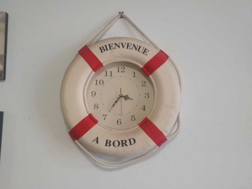 Reddingsboei met klok, Ophalen