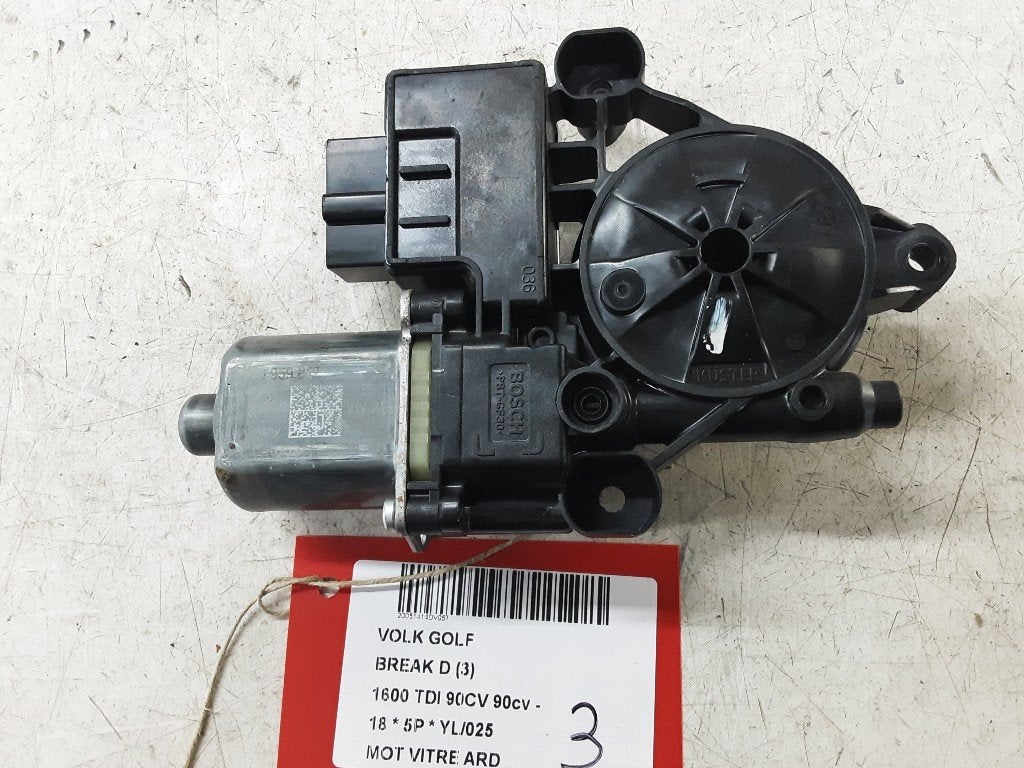 MOTEUR LEVE VITRE ELECTRIQUE ARRIÈRE DROIT (5Q0959812), Volkswagen, Volkswagen AG, Utilisé, Kundenbetreuung@volkswagen.de