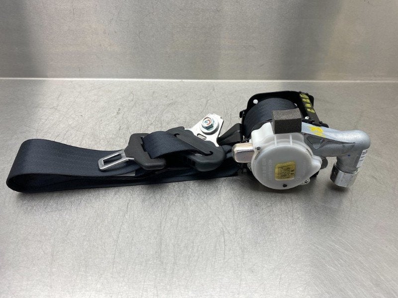 CEINTURE DE SECURITE AVANT DROIT Nissan Pixo (D31S), Utilisé, Nissan