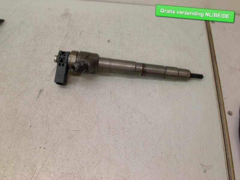 INJECTEUR FAP 19823km Volkswagen Golf VI (5K1) (03L130277J), Utilisé, De Bloemendaal 21 21
5221 EB  'S HERTOGENBOSCH, NL, Info@123Parts.nl