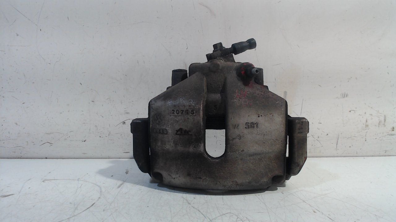 Remklauw links voor Volkswagen Golf, Onderdelen@venauto.nl, Van der Ven Autorecycling B.V., Ettenseweg 76, 4706 PB Roosendaal, The Netherlands