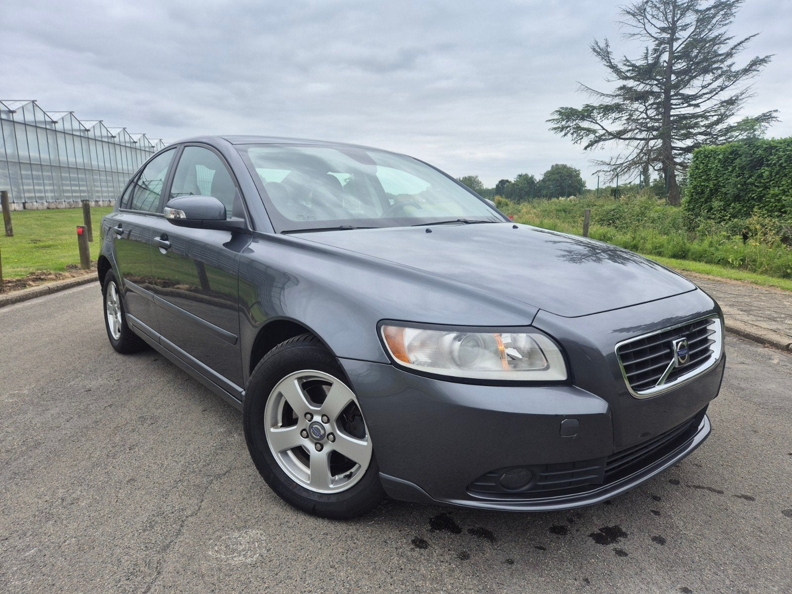 Volvo s40 16diesel  125dkm Pdc Airco leder OHb volledig, Auto's, Volvo, 1568 cc, 4 cilinders, Leder, Grijs