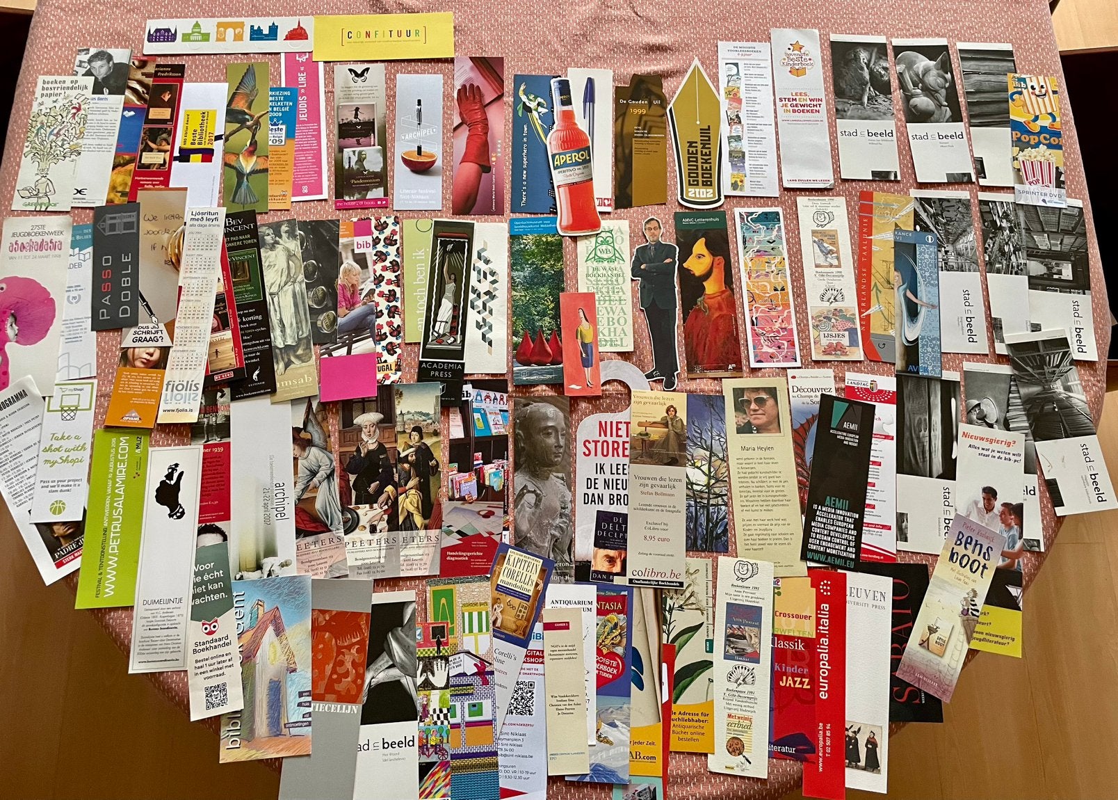 94 bladwijzers boekenleggers, Verzamelen, Boekenleggers, Ophalen of Verzenden
