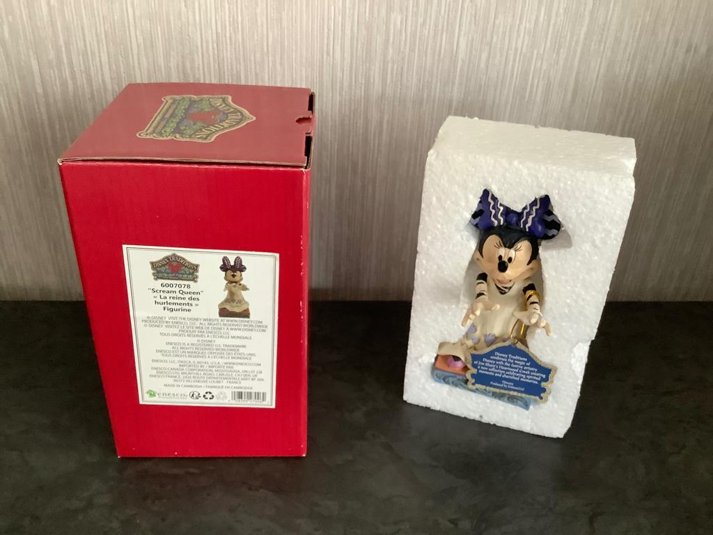 Disney Minnie Mouse "Scream Queen" traditions beeldje (Nieuw, Verzamelen, Disney, Nieuw, Beeldje of Figuurtje, Overige figuren