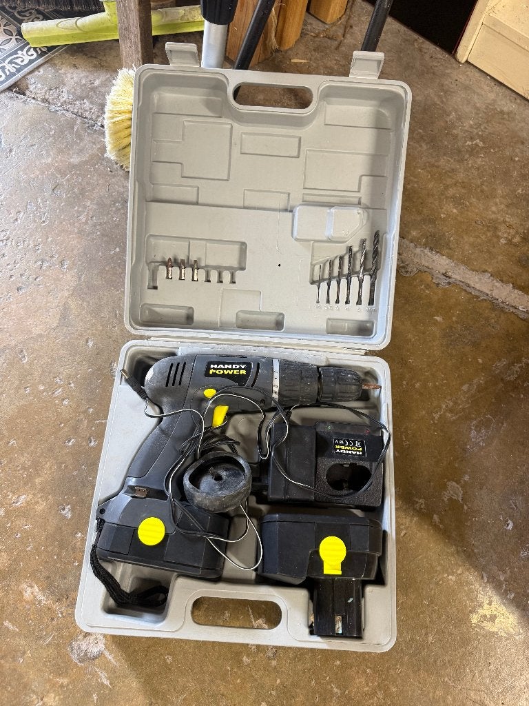 Perceuse-visseuse sans fil en coffret, Enlèvement, Utilisé, Perceuse