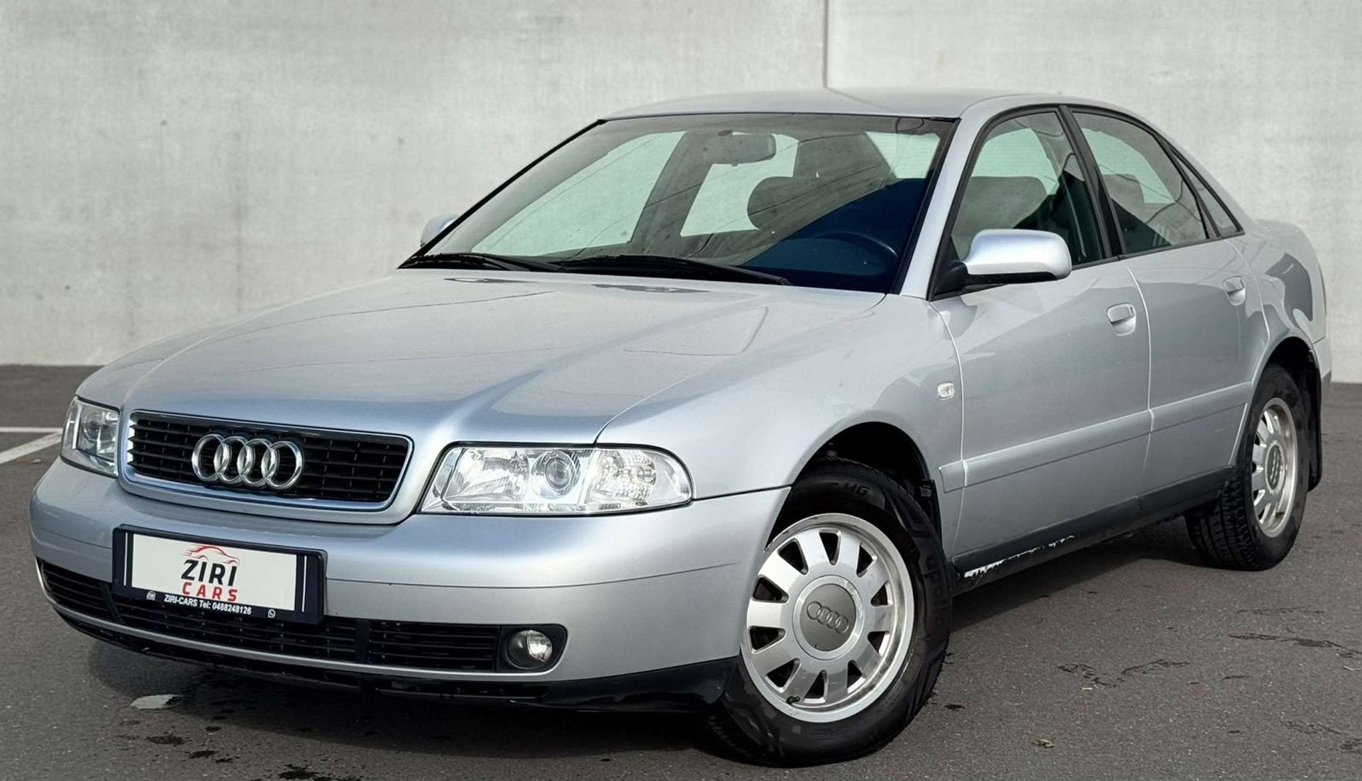 Audi A4 1.9 TDi Ambiente, Auto's, Automaat, 4 deurs, Stof, Gebruikt