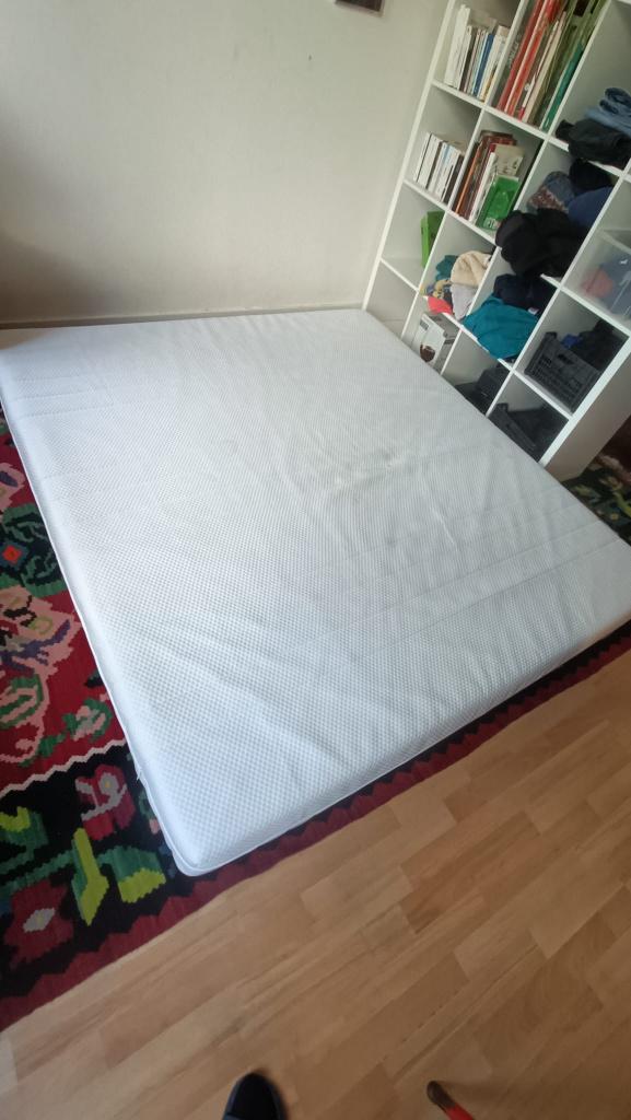 Matelas 180 mousse semi-ferme AKREHAMN IKEA, Maison & Meubles, Chambre à coucher | Matelas & Sommiers, Comme neuf, Matelas, 180 cm