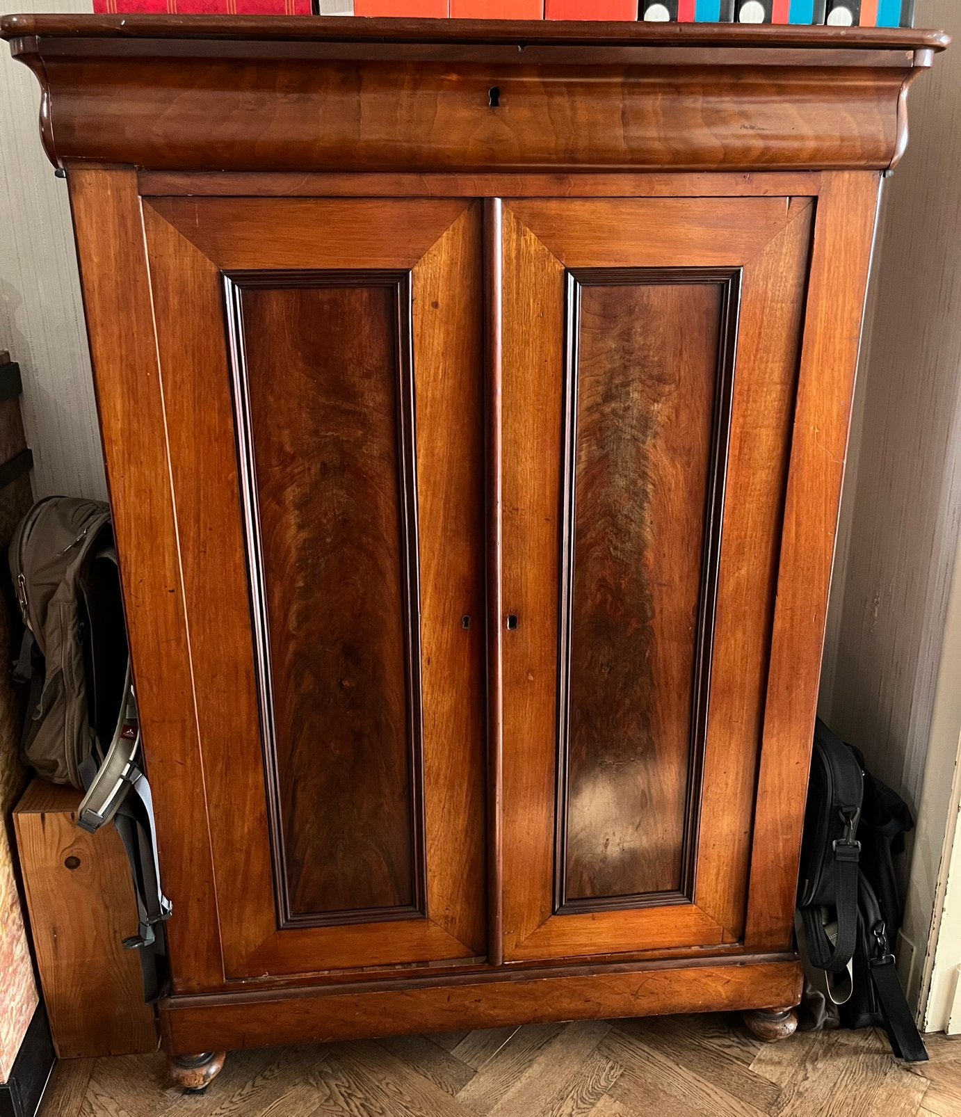 Meuble ancien beau et pratique - DERNIÈRE CHANCE, Enlèvement