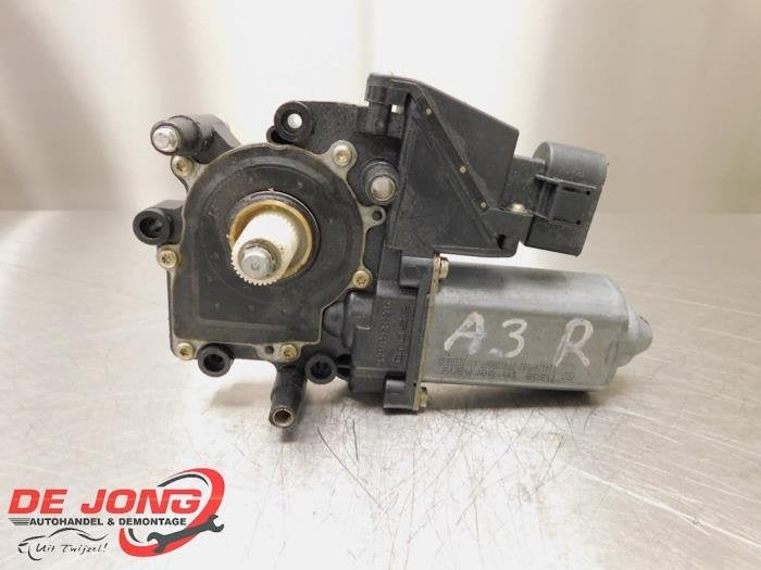 Moteur de vitre portière d'un Audi A3, Autos : Pièces & Accessoires, -, 3 mois de garantie, Audi, Utilisé