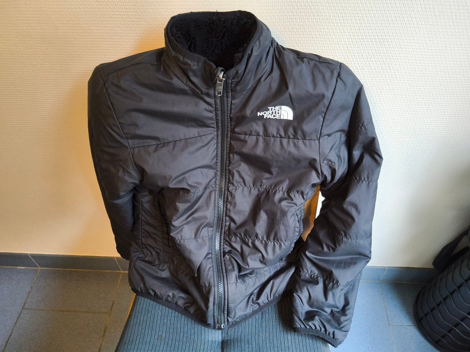 Zwarte North Face jas maat M tiener-/meisjes € 20, 135/144cm, Ophalen, THE NORTH FACE, Meisje, Jas