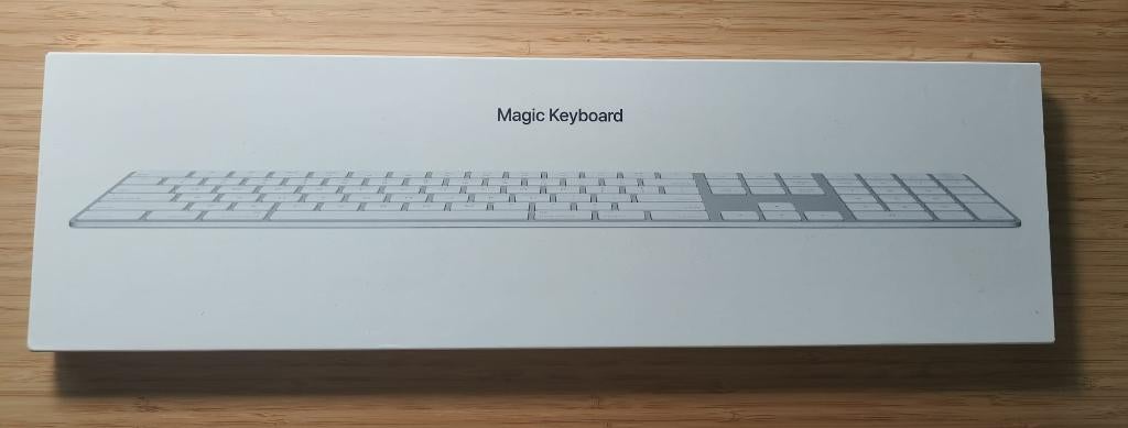 Magic Keyboard + Mouse, Ophalen, Toetsenbord en muis-set, Zo goed als nieuw, Draadloos