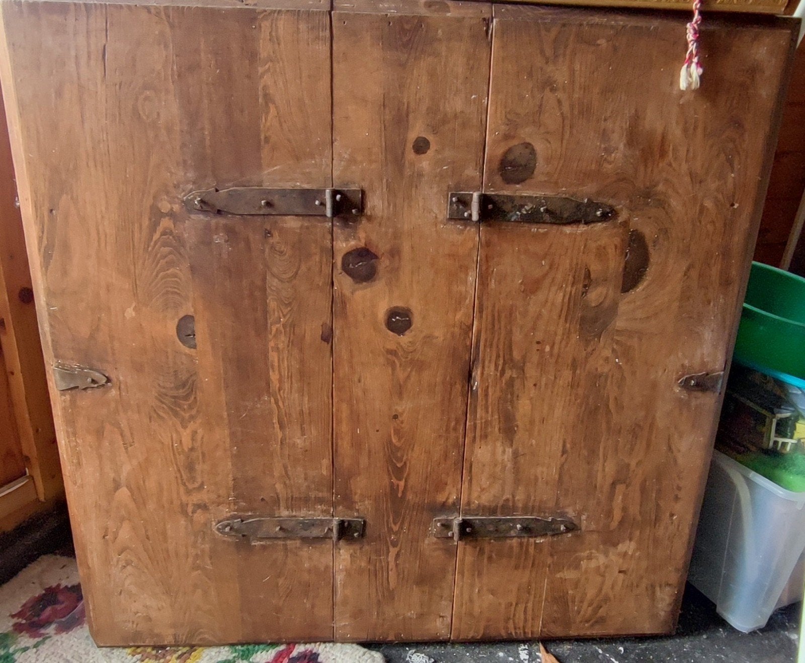 Boîte de rangement antique, Enlèvement
