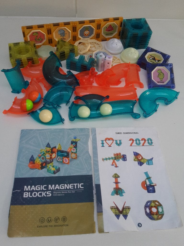 Magic Magnetic Blocks, STEM, 66 onderdelen, allerlei vormen, Ophalen of Verzenden, Zo goed als nieuw, Bouwen