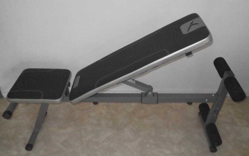 banc de sport, Enlèvement, Comme neuf, Abdominaux