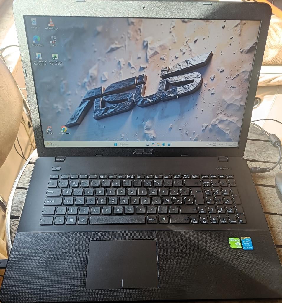 ASUS I,3 /Wind.11 Pro./ 8 RAM /120 SSD / GROOT 17,3", Computers en Software, Windows Laptops, Zo goed als nieuw, 17 inch of meer