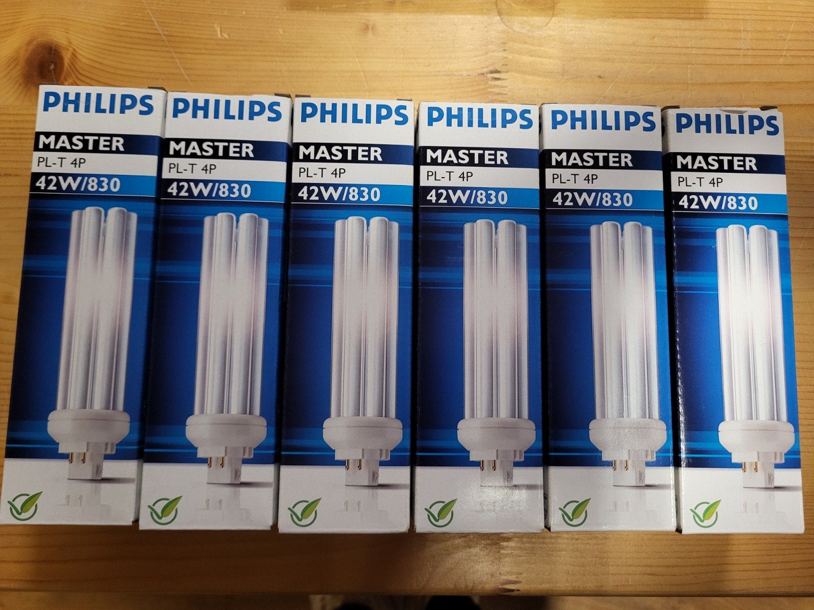 6 lampen Philips Master PL-T 4P 42W/830, Ophalen, Philips