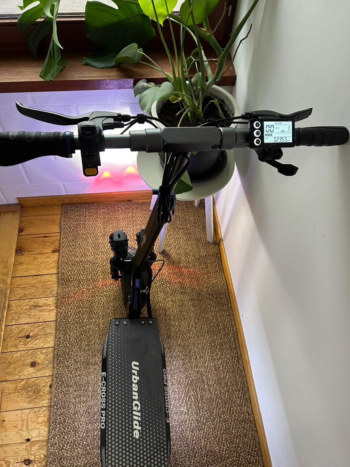 Trottinettes électriques E-cross pro, Ophalen, Zo goed als nieuw