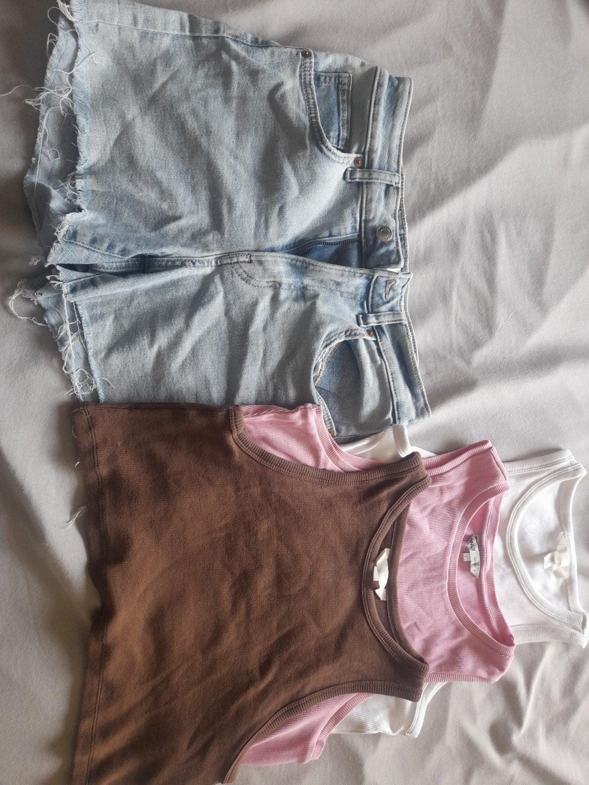 Pakket 1 short en 3 topjes, Ophalen, Maat 38/40 (M)