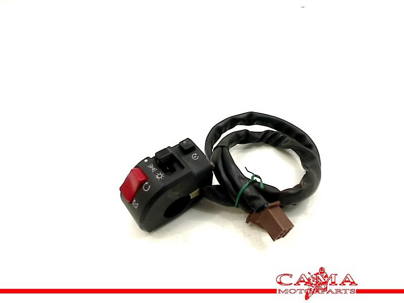 COMMUTATEUR DROIT Yamaha FZS 600 Fazer 1998-2001 (FZS600), Dhr. S. di Majo, Utilisé, Info@cama-motorparts.nl, P.J. Troelstraweg 8 8
3144 CX  MAASSLUIS, NL