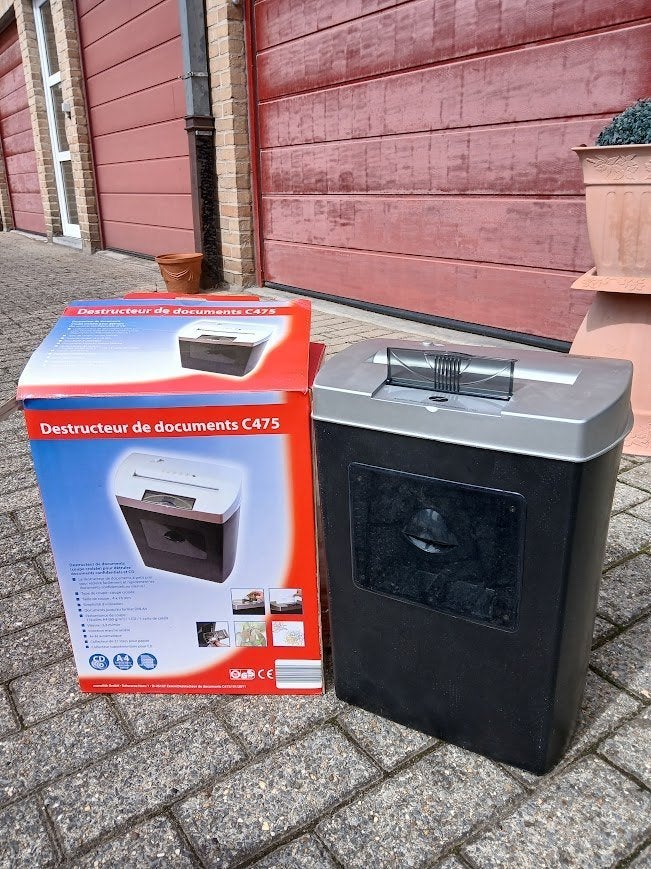 Papierversnipperaar, Ophalen, Zo goed als nieuw